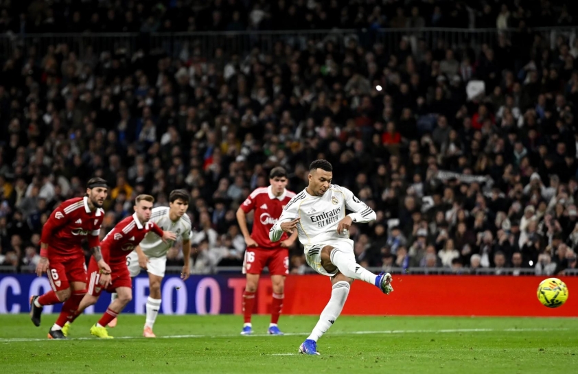 Mbappe san bằng kỷ lục của Ronaldo, Real Madrid áp sát Barca tại La Liga