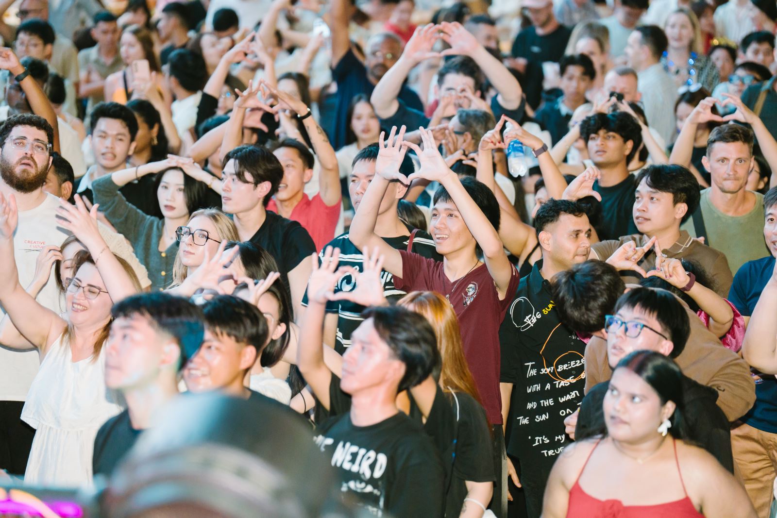 Tết Dương lịch: Phú Quốc một ngày đón 46 chuyến bay quốc tế và hàng vạn khách